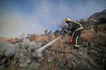 Civil Defense teams battling fire in Asir’s Jabal Ghulamah